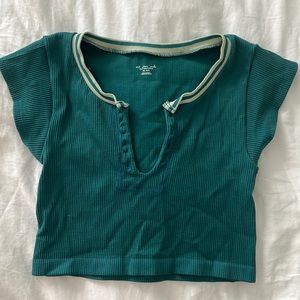 URBAN OUTFITTERS GREEN COMFY TOP